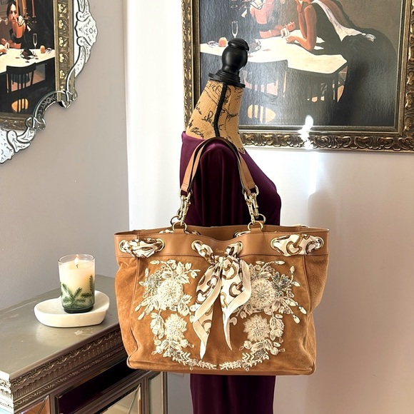 Gucci Handbags - GUCCI POSITANO Leather Suede Tan Brown White Silver Gold Beaded Bag Rare Luxury